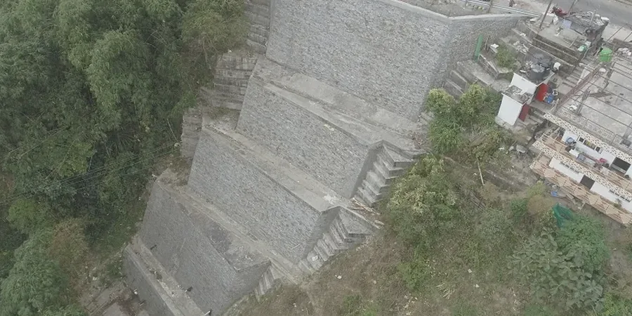 Taludes y muros en Ovalle